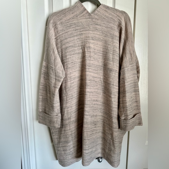 Carly Jean Los Angeles “Taylor” Cardigan, size large - Picture 3 of 5